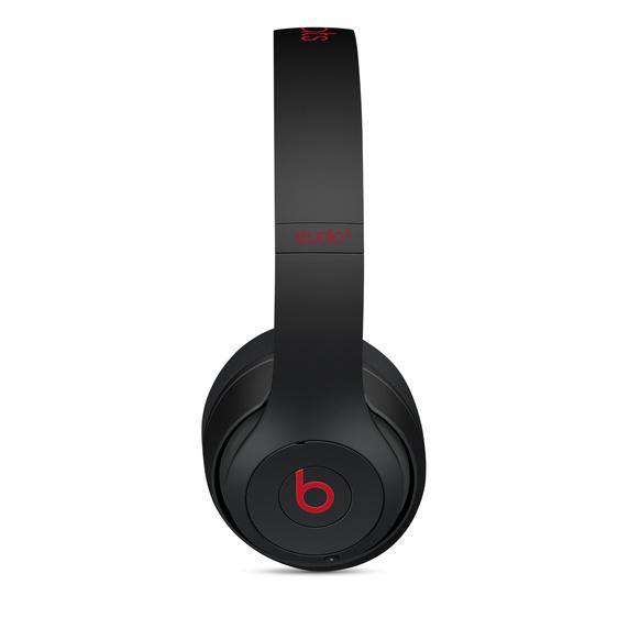 Beats Studio3 Wireless Over-Ear Headphones - The Beats Decade Collection - Defiant Black-Red