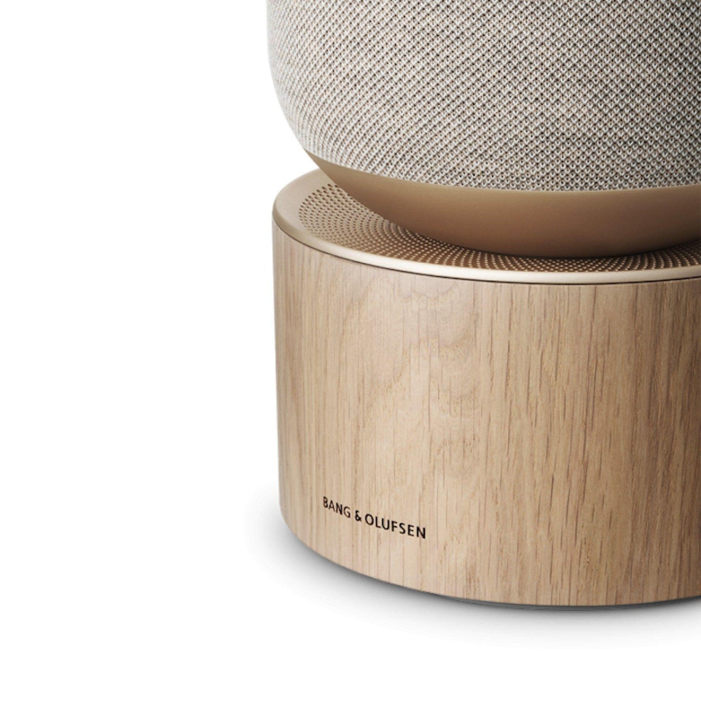 Beosound Balance Natural Oak with Google Assistant